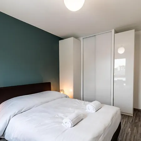 Apartment Be My - Les Mots Bleus *