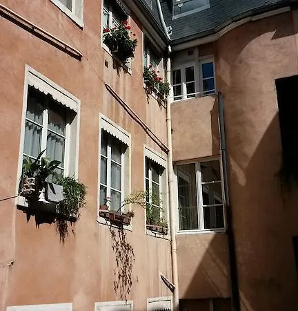 Apartment La Nuit Saint Georges *