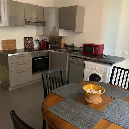 Konukevi Coeur Vieux Lyon, 60 M2 Lumineux Confort *