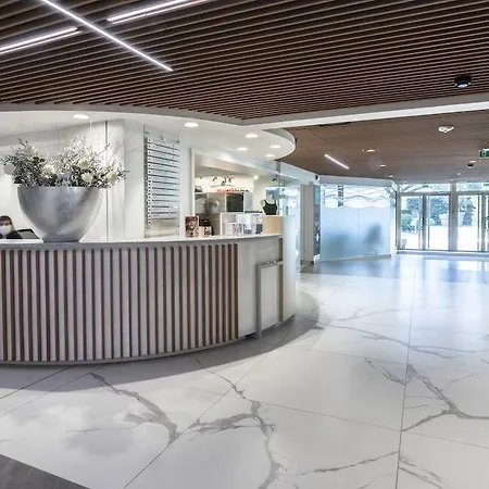 Métropole Hotel 4*