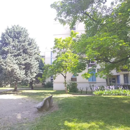 Appartement Résidence Du Parc Des Tilleuls De *