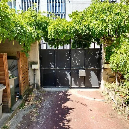 Clos Feuillat Couette-café Lyon