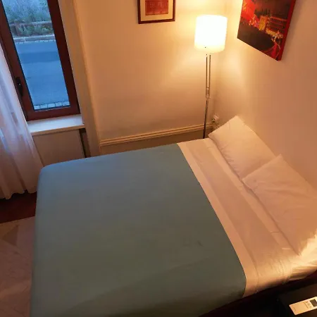 Clos Feuillat Couette-café 2*