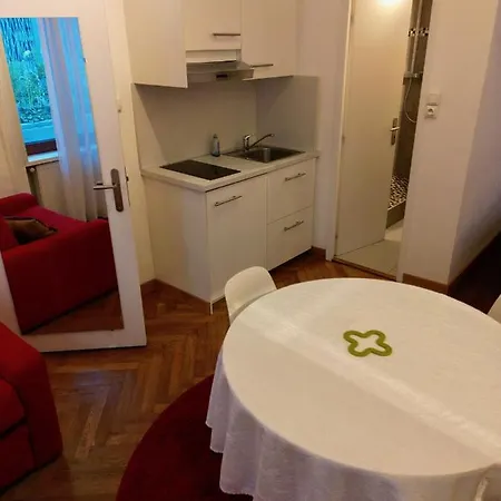 Clos Feuillat Couette-café 2*