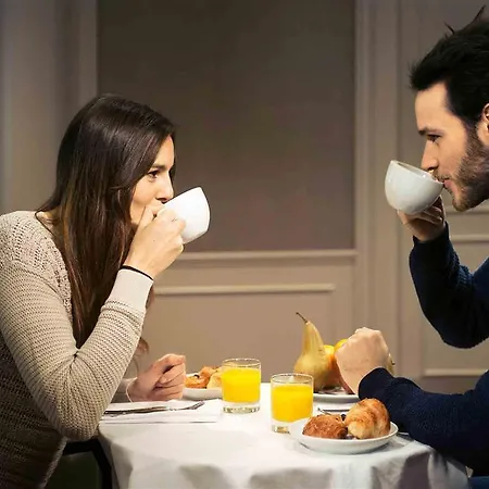 فندق ميركيور سنتر ساكس لافاييت