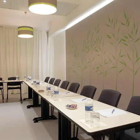Hotel Western Crequi Part Dieu 4*