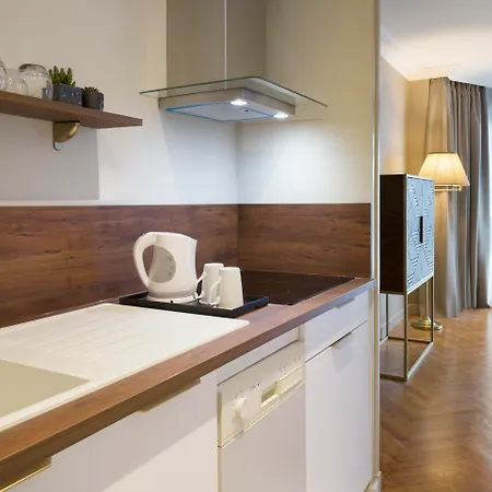 Warwick Reine Astrid - Apart-hotel Lyon