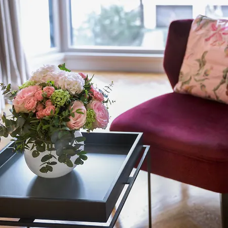 Apart-hotel Warwick Reine Astrid - 4*