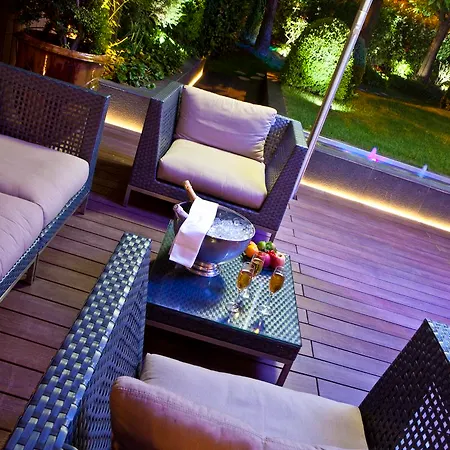 Apart-hotel Warwick Reine Astrid - Lyon