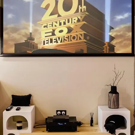 Апартаменты Host Le Lumiere & Cinema