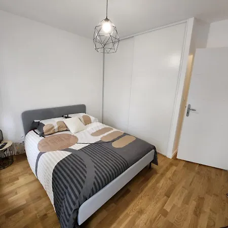 Apartment Part-dieu Superbe 2 *