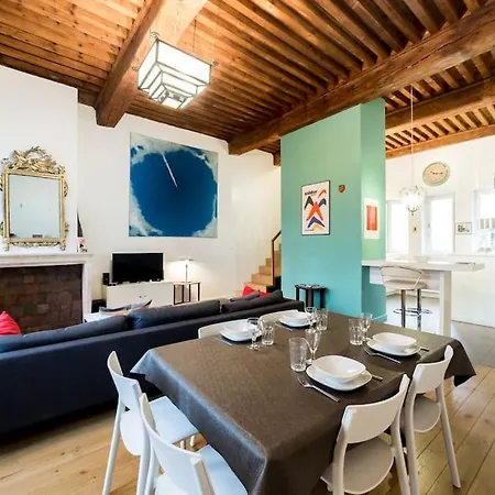 Apartment Grand Duplex Au Coeur Du Vieux Lyon
