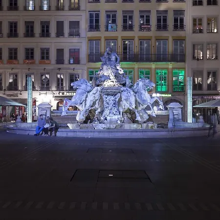 Like - Sainte Catherine Lione