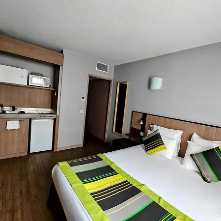 Aparthotel Adagio Access Centre Universite 3*