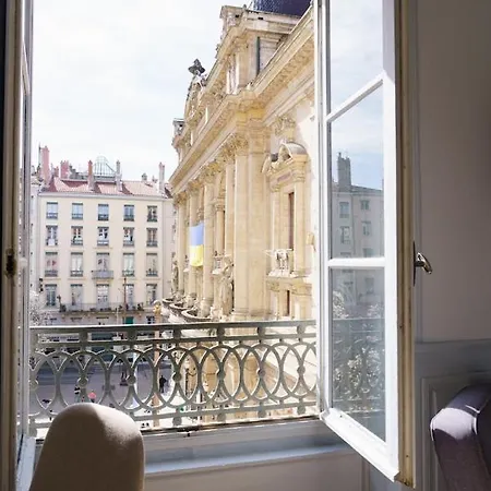 Hotel Du Theatre 2*