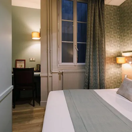 Du Dauphin Hotel
