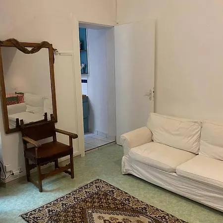 Comme Chez Meme - Place Bellecour Апартаменты *