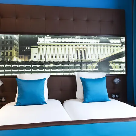 Hotel Des Savoies Perrache 3*