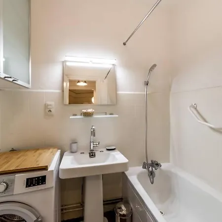 Spacieux Et Lumineux 70m² De La Place Ail Апартаменты *