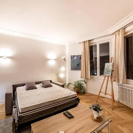 Spacieux Et Lumineux 70m² De La Place Ail Апартаменты