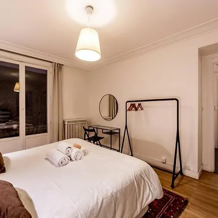 Spacieux Et Lumineux 70m² De La Place Ail Апартаменты