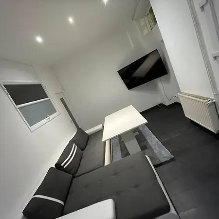 Holiday home Maison Jaccuzi Et Salle Cinema