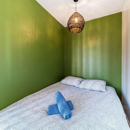 Apartment With Semi-open Bedroom Near Part-dieu & Tram