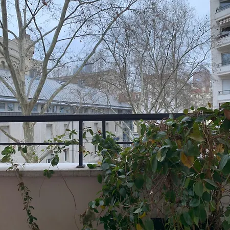 3 Triangle D'or Apartamento
