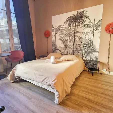 Petraa * Lyon