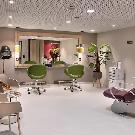 Domitys La Manufacture Aparthotel *