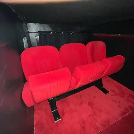 Maison Jaccuzi Et Salle Cinema Holiday home *