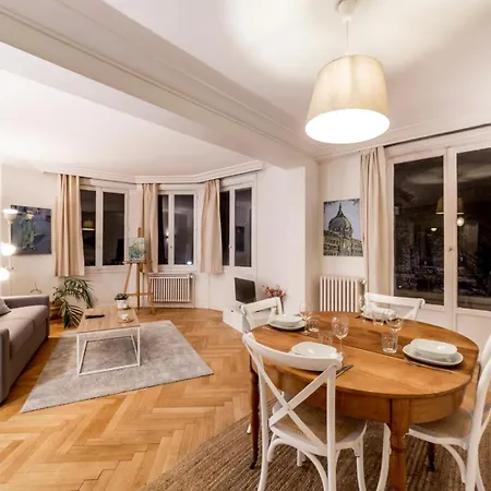 Spacieux Et Lumineux 70m² De La Place Ail Апартаменты *