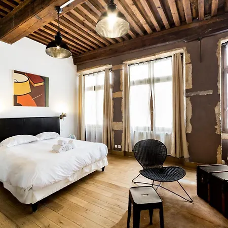 Apartment Authentique Au Coeur Du Vieux Ail