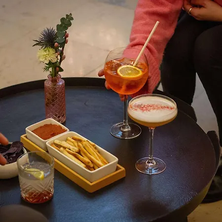 里昂中心美术学院美居酒店 酒店