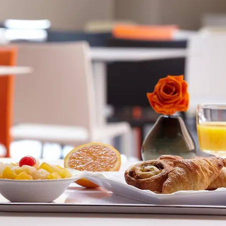 Hotel Villemanzy 3*