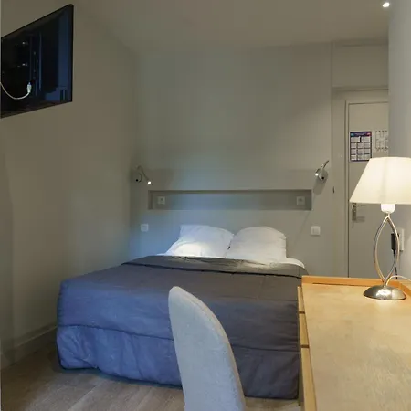 Hotel Du Theatre 2*