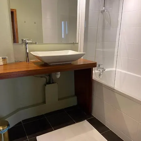 Loft Au Coeur De Croix-rousse - Pour 2 Pers Apartment *
