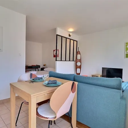 La Douce Parenthese - With Garage - 4th דירה ליון