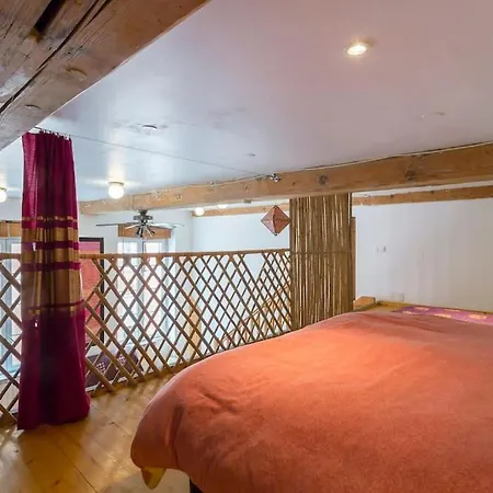 Beau Canut A Cote Du Gros Cailloux Apartamento