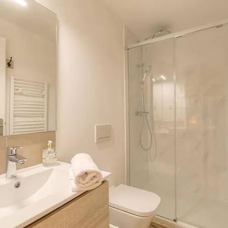 Hollywood Nostalgia, 8 Personnes - Parking, Terreaux Apartamento