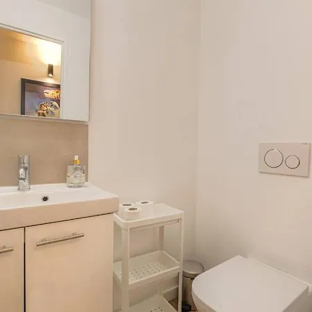 Hollywood Nostalgia, 8 Personnes - Parking, Terreaux Apartamento
