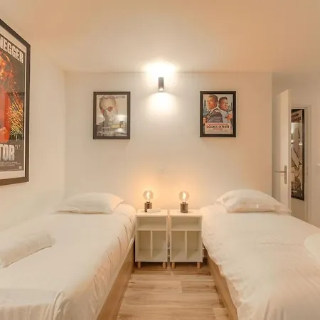 Hollywood Nostalgia, 8 Personnes - Parking, Terreaux * Lyon