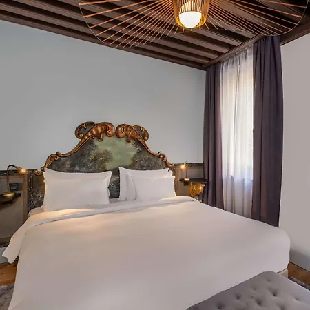 Cour Des Loges Lyon, A Radisson Collection Otel