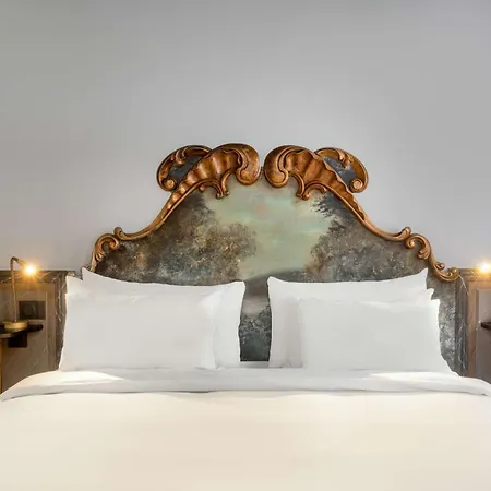 Cour Des Loges Lyon, A Radisson Collection Otel 5*