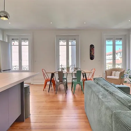 Escape And Charm In La Croix-rousse Stunning One-bedroom For An Апартаменты Лион