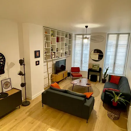T3 Refait A Neuf Quartier De Ville-terreaux Appartement *