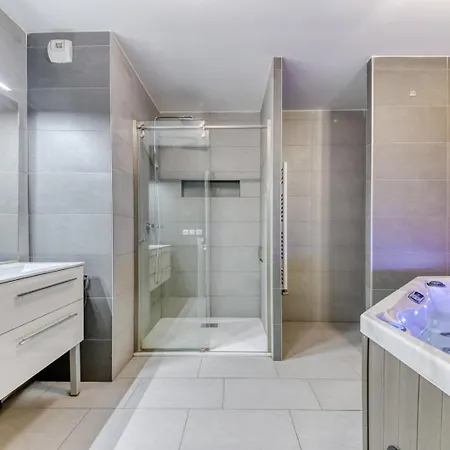 公寓 Guestready - Chic With Jacuzzi And Parking 里昂