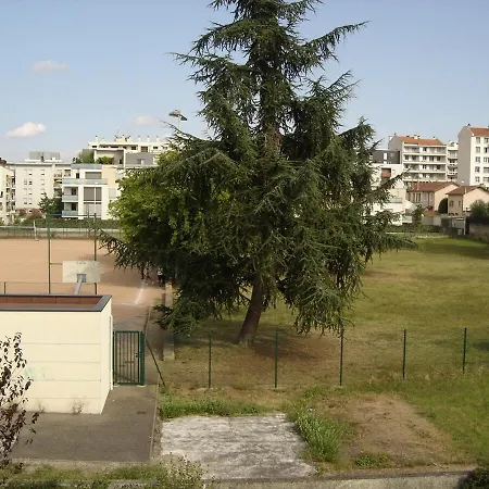 Duplex En Maison, Terrasse, Garage, Au Calme 公寓 *