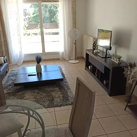 公寓 Duplex En Maison, Terrasse, Garage, Au Calme