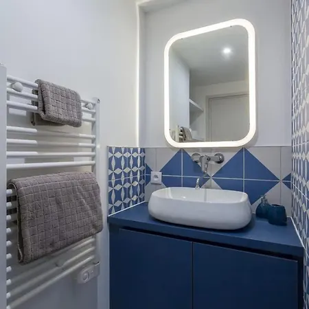 Lägenhet Strada - Furnished - Downtown